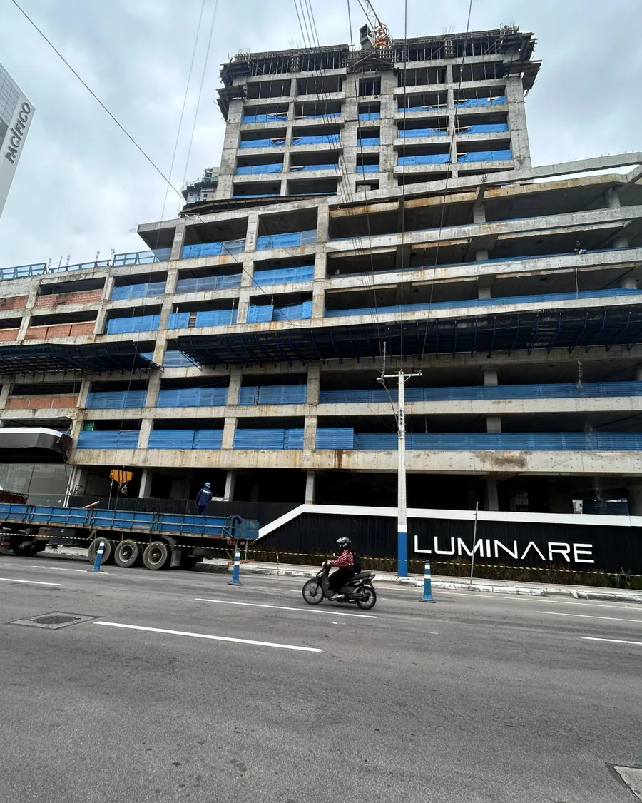 Edifício Luminare, da Aikon, em Balneário Camboriú